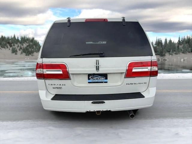 2008 Lincoln Navigator Base