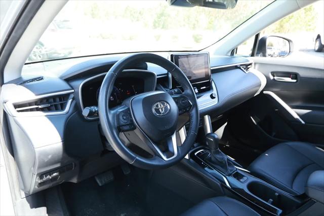 2024 Toyota Corolla Cross XLE