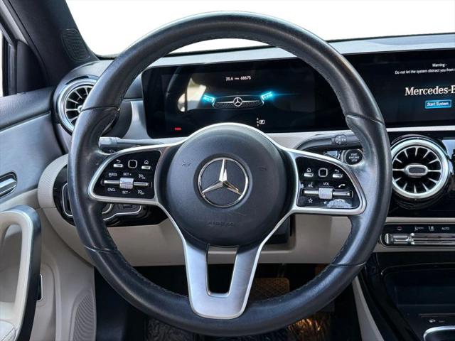 2021 Mercedes-Benz A 220 A 220