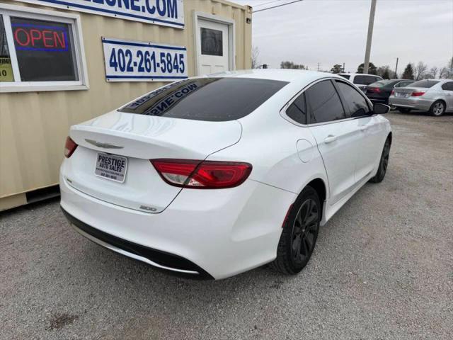 2016 Chrysler 200 Limited