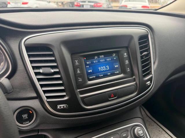 2016 Chrysler 200 Limited
