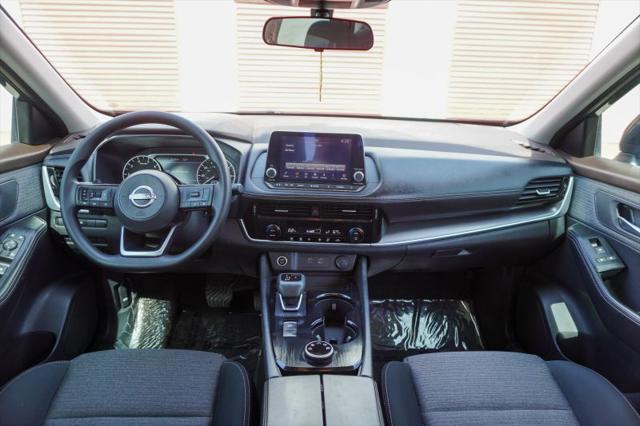 2022 Nissan Rogue SV Intelligent AWD