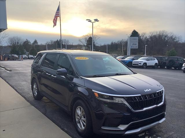 2024 Kia Carnival MPV LX Seat Package