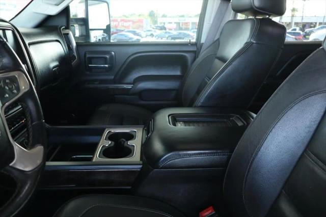 2016 GMC Sierra 3500HD Denali