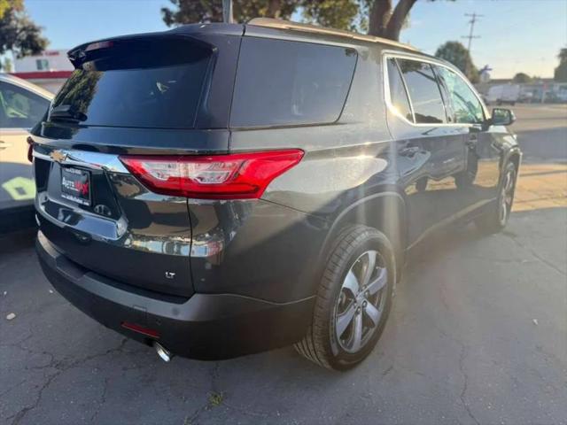 2021 Chevrolet Traverse FWD LT Leather