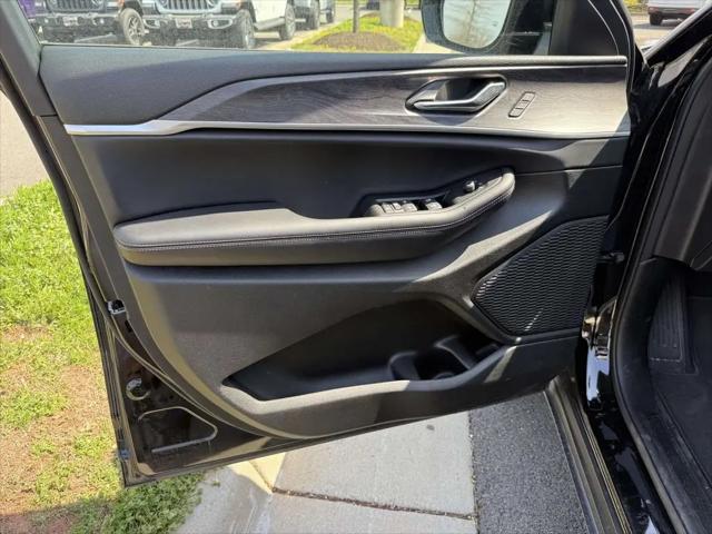 2025 Jeep Grand Cherokee L Limited 4x4