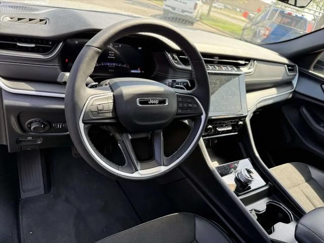 2025 Jeep Grand Cherokee Altitude X 4x4