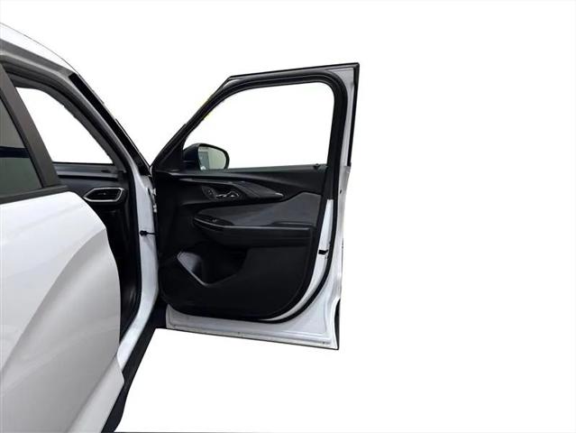 2023 Chevrolet TrailBlazer AWD LS