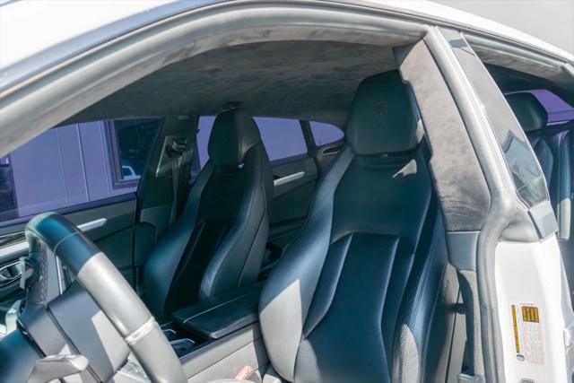 2019 Lamborghini Urus Base