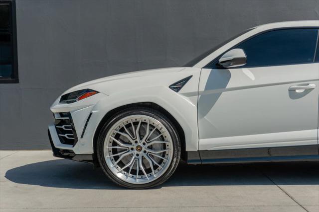 2019 Lamborghini Urus Base