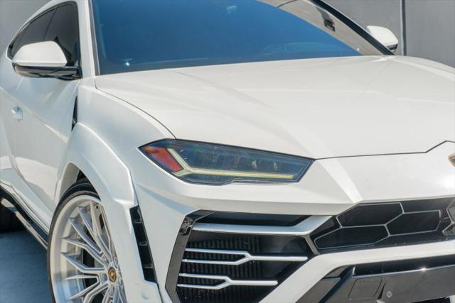 2019 Lamborghini Urus Base