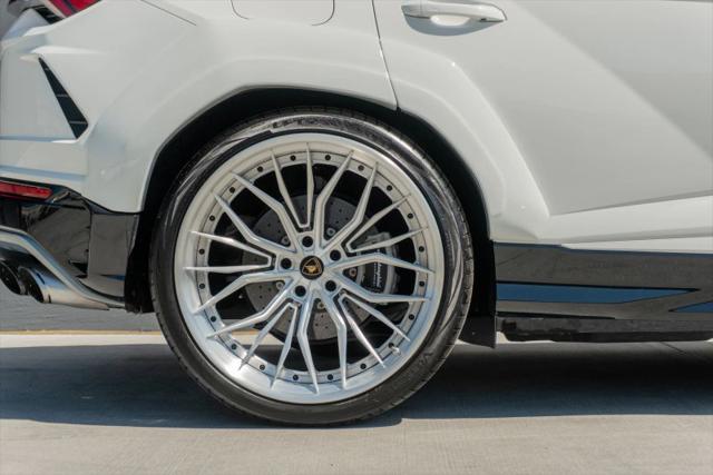 2019 Lamborghini Urus Base