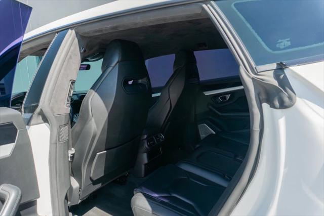 2019 Lamborghini Urus Base