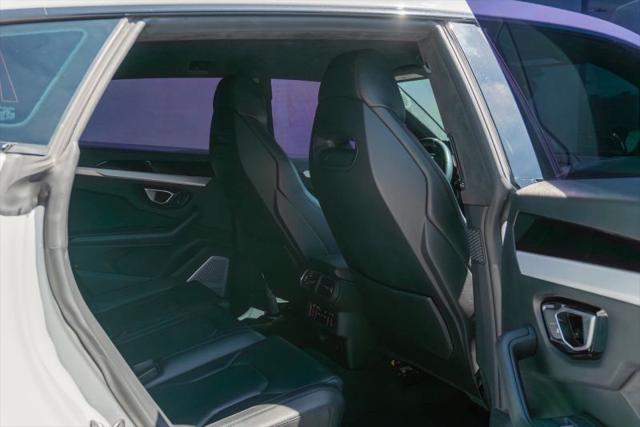 2019 Lamborghini Urus Base