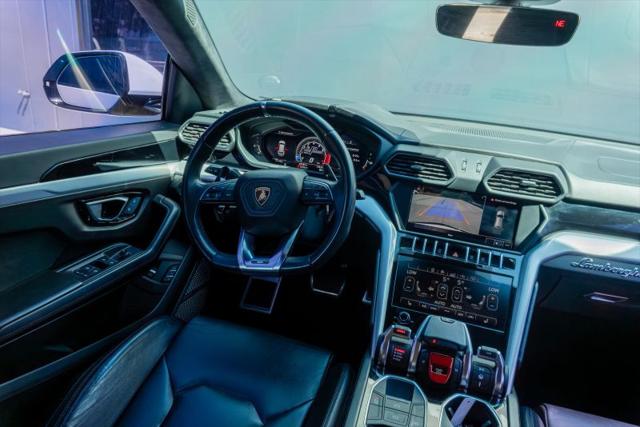 2019 Lamborghini Urus Base