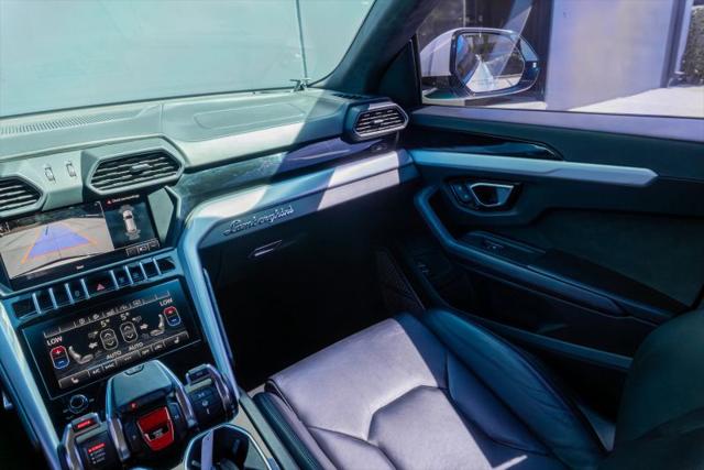 2019 Lamborghini Urus Base