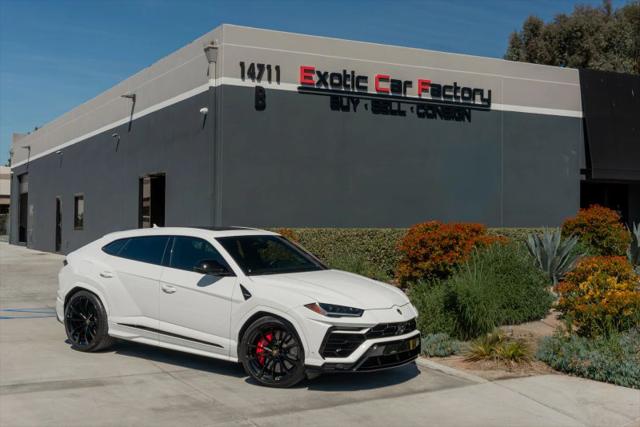 2021 Lamborghini Urus Pearl Capsule for sale in Tustin, CA