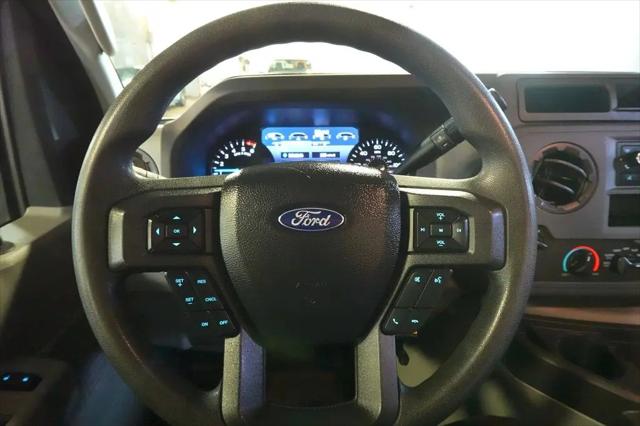 2022 Ford E-450 Cutaway Base