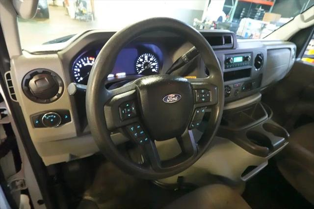 2022 Ford E-450 Cutaway Base