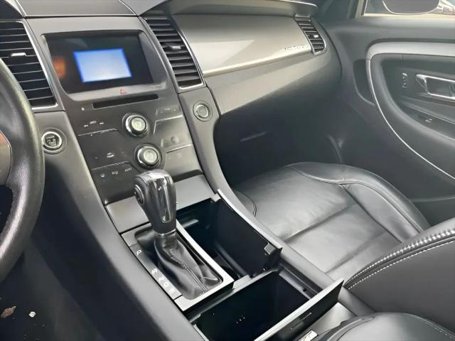 2017 Ford Taurus SEL