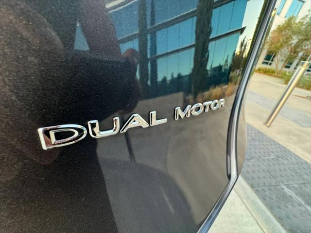 2024 Tesla Model Y Long Range Dual Motor All-Wheel Drive