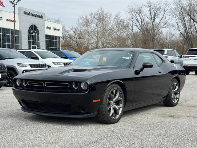 2015 Dodge Challenger SXT 2015 Dodge Challenger SXT