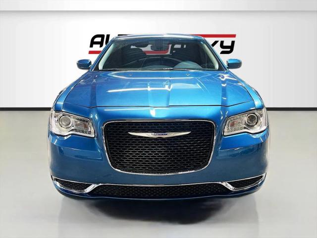 2023 Chrysler 300 Touring