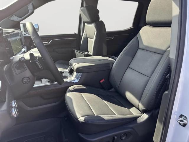 2026 GMC Sierra 1500 Crew Cab, Short Bed, SLT, 4WD