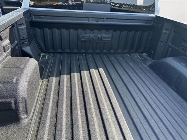 2026 GMC Sierra 1500 Crew Cab, Short Bed, SLT, 4WD