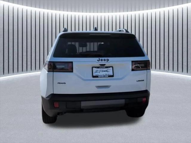 2026 Jeep Cherokee Laredo 4x4