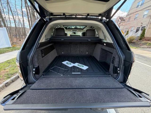 2022 Land Rover Range Rover Westminster