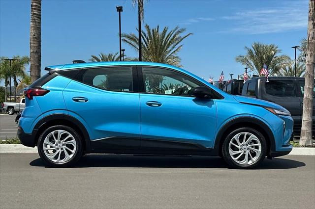 2027 Chevrolet Bolt LT FWD