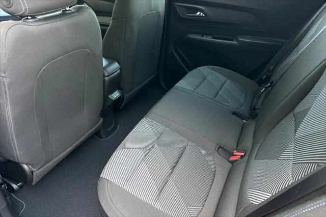 2027 Chevrolet Bolt LT FWD