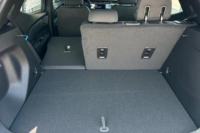 2027 Chevrolet Bolt LT FWD