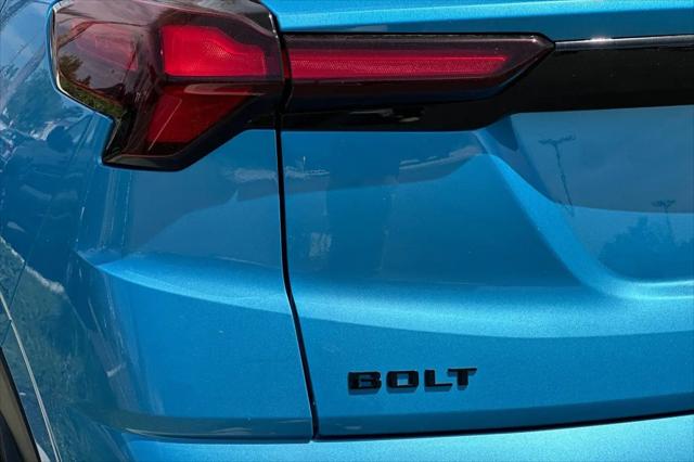 2027 Chevrolet Bolt LT FWD