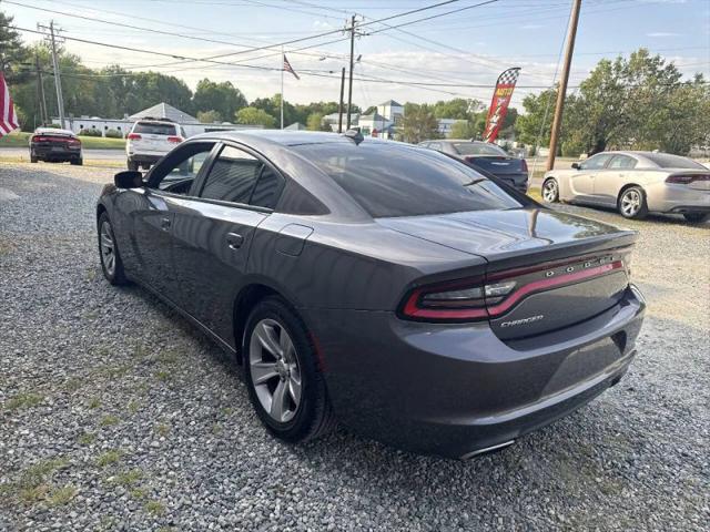 2016 Dodge Charger SXT