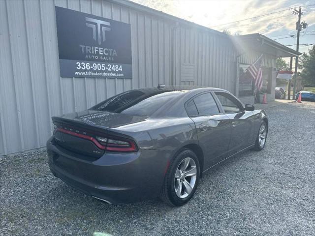 2016 Dodge Charger SXT