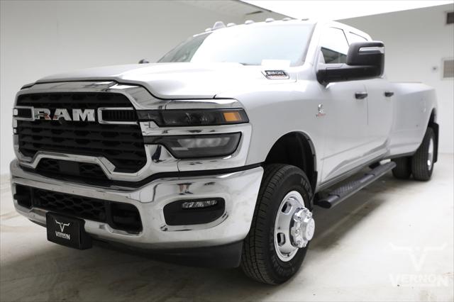 2026 RAM Ram 3500 RAM 3500 TRADESMAN CREW CAB 4X4 8 BOX