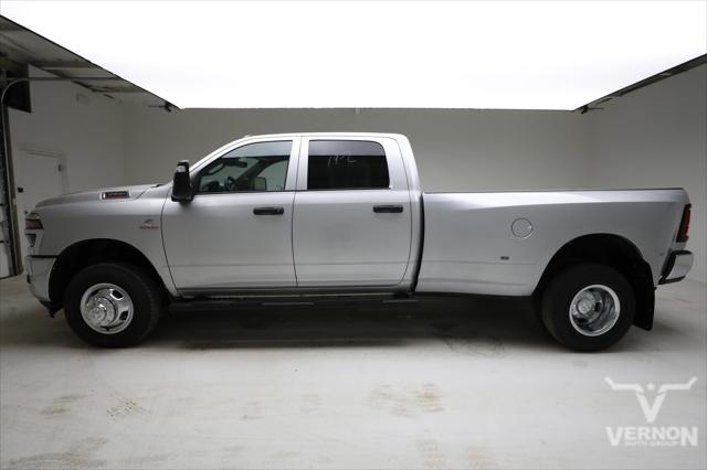 2026 RAM Ram 3500 RAM 3500 TRADESMAN CREW CAB 4X4 8 BOX