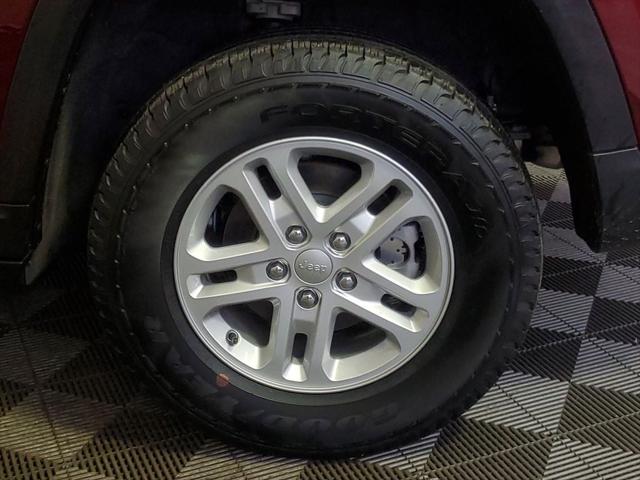 2024 Jeep Grand Cherokee Laredo 4x4