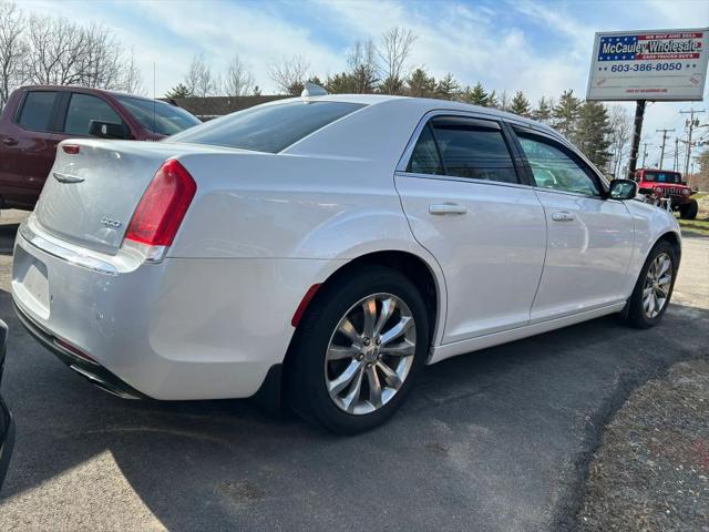 2015 Chrysler 300 Limited