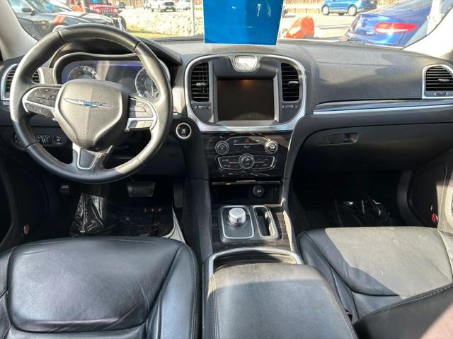 2015 Chrysler 300 Limited