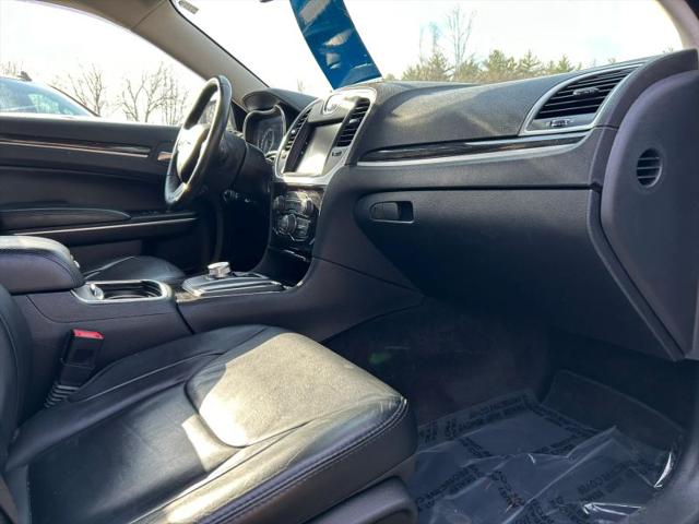 2015 Chrysler 300 Limited