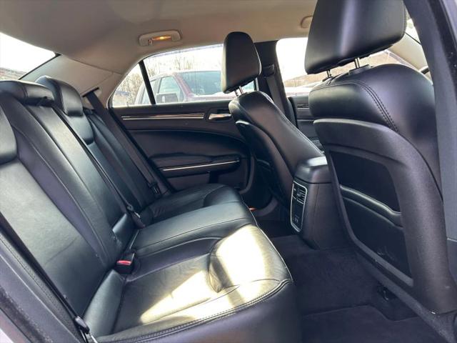 2015 Chrysler 300 Limited