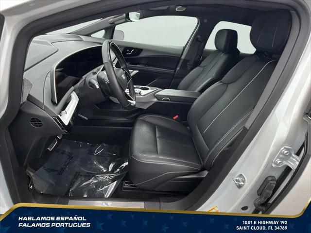 2025 Cadillac iQ Luxury 2 AWD