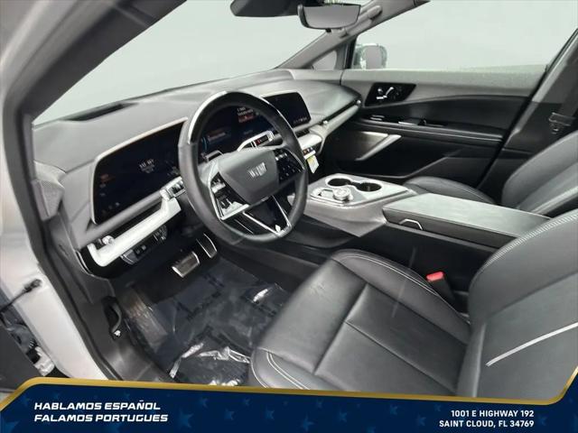 2025 Cadillac iQ Luxury 2 AWD