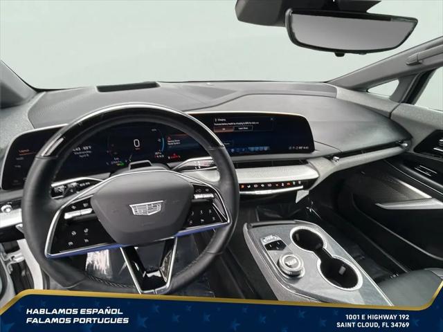 2025 Cadillac iQ Luxury 2 AWD