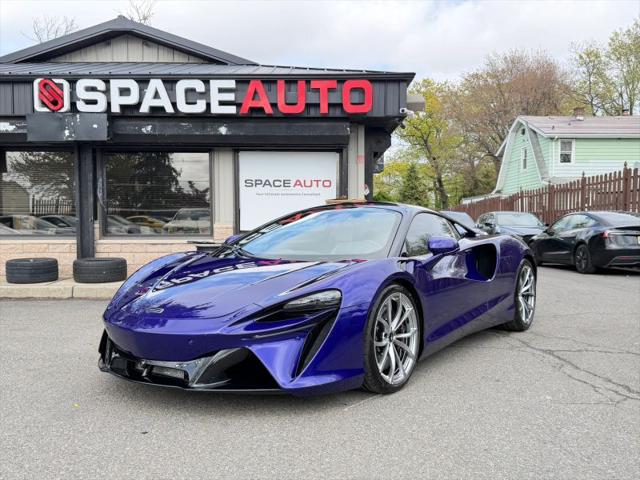 2023 McLaren Artura Performance