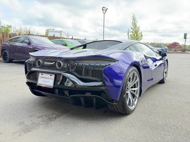 2023 McLaren Artura Performance