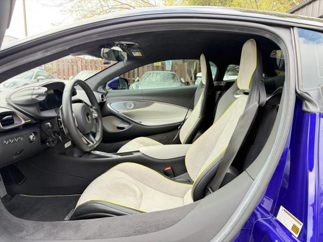 2023 McLaren Artura Performance